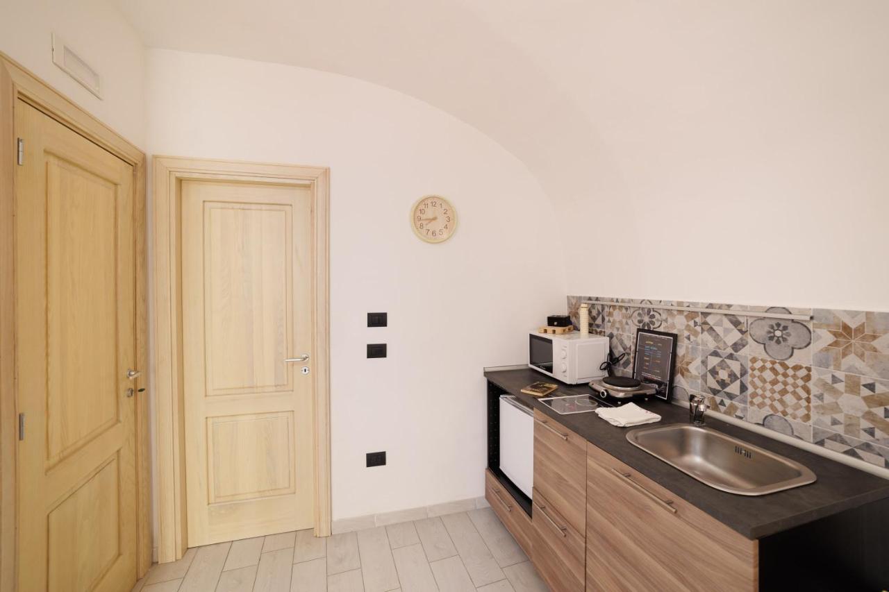 Legno Suite By HouseinNeapel Exterior foto