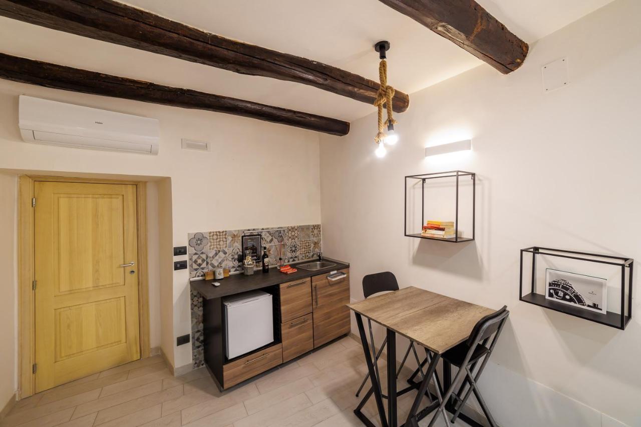Legno Suite By HouseinNeapel Exterior foto